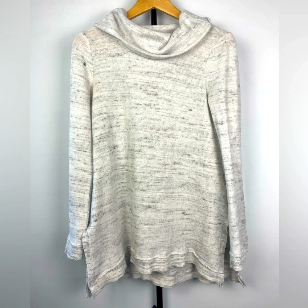 Maeve by Anthropologie Gray Super Soft Risa Hacci Tunic‎ Cowl Neck Sweater